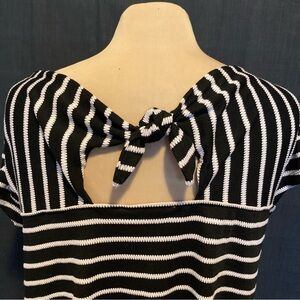 LOFT Black and White Striped Cap Sleeve Tee with Keyhole & Knotted Tie at Back